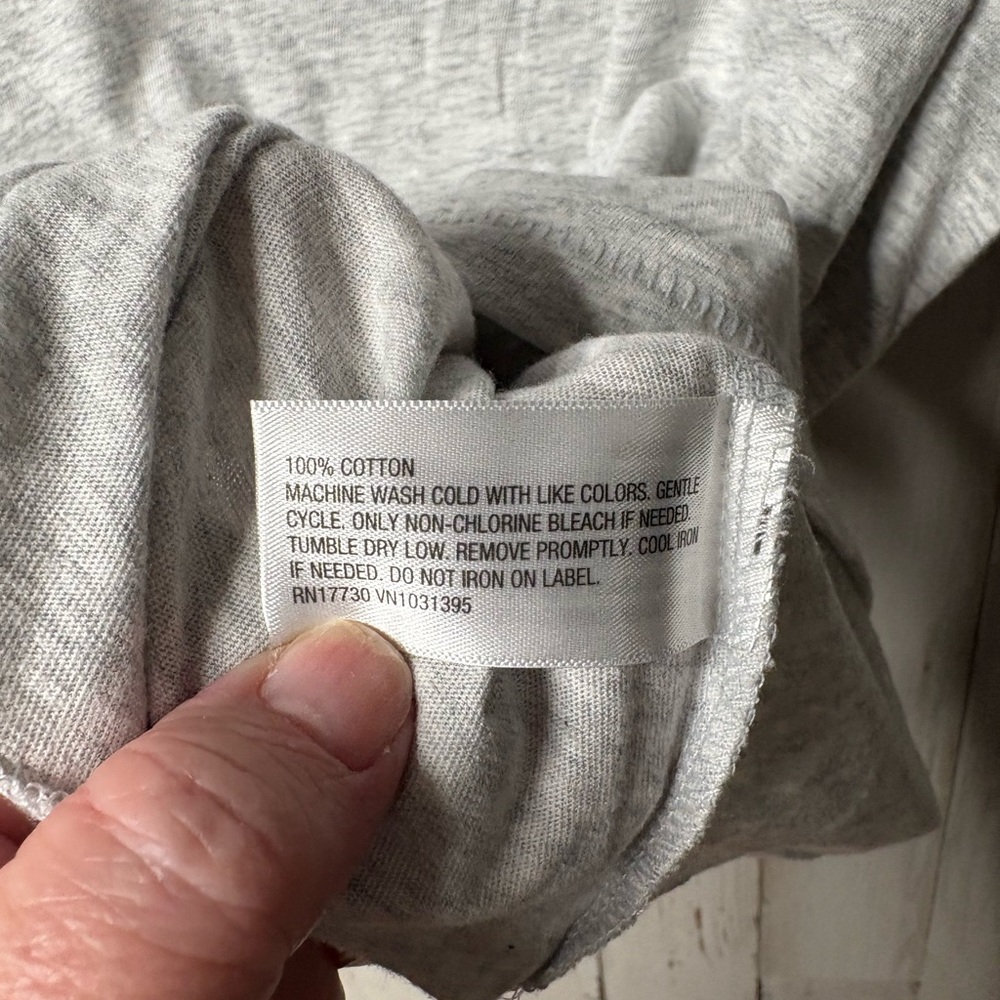 NEW UNIVERSAL THREAD Cropped V Neck Short Sleeve Cotton T Shirt Gray 3X NWT - Picture 6 of 15